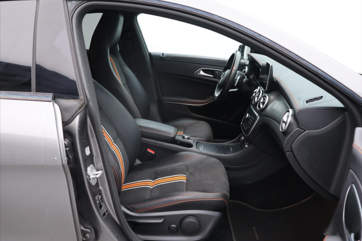 Mercedes-Benz CLA 2,1 220d Aut. 130kW AMG Line