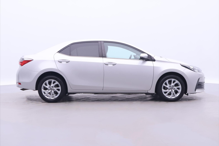 Toyota Corolla 1,6 VVT-i 97kW 1.Maj CZ Serv.k.
