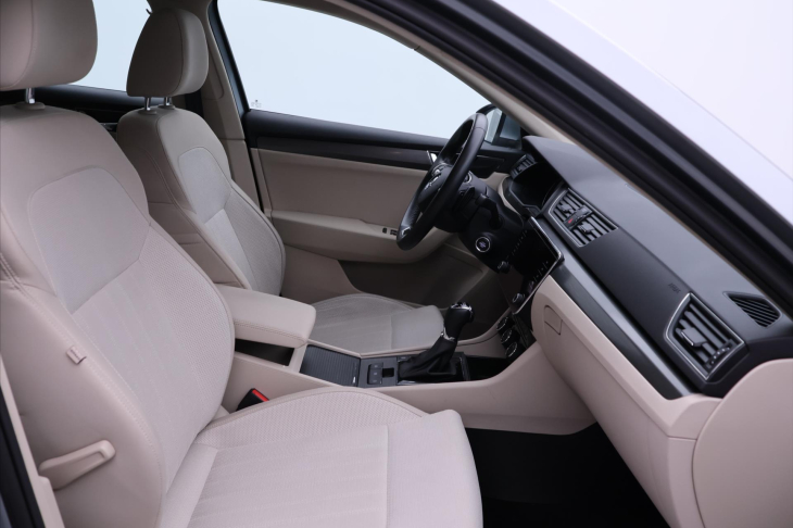 Škoda Superb 2,0 TDI DSG 4x4 CZ Style DPH