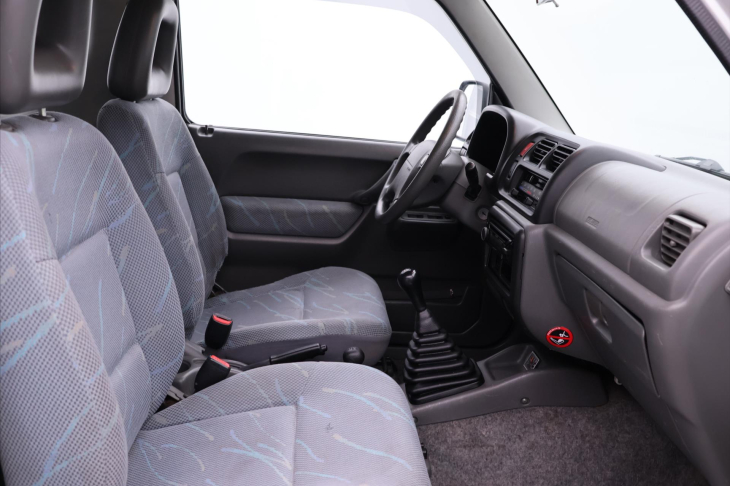 Suzuki Jimny 1,3 16V 62kW 4x4 82tkm Tažné