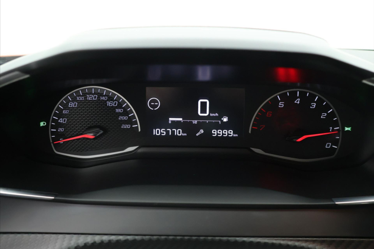 Peugeot 2008 1,2 PT 74kW CZ 1.Maj DPH