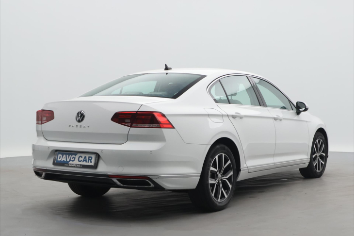 Volkswagen Passat 2.0 TDI 147kW DSG CZ Elegance