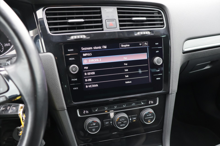 Volkswagen Golf 1,5 TSI 110kW DSG Highline DPH