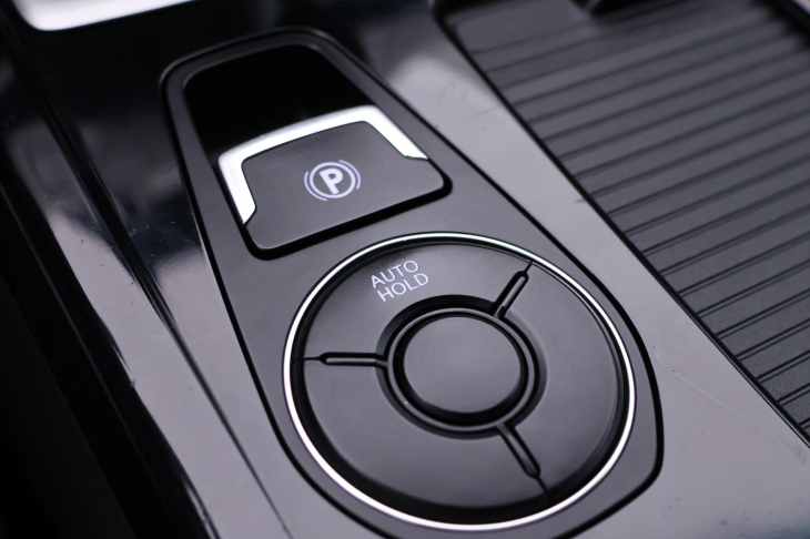 Hyundai i40 1,6 GDI Fifa edice Serv. kniha