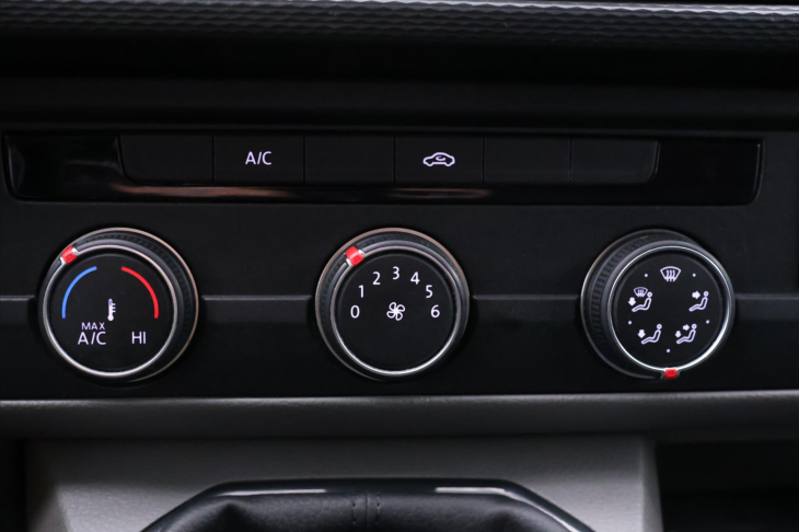 Volkswagen Transporter 2,0 TDI T6.1 1.Maj Klima DPH