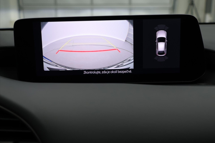 Mazda 3 2,0 e-Skyactiv 137kW CZ