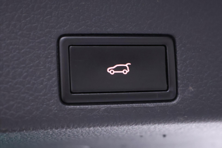 Volkswagen Touareg 4,2 V8 TDI 250 KW 4x4 KLIMA