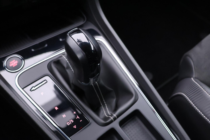Seat Leon 2,0 TSI 221kW Cupra CZ 4x4