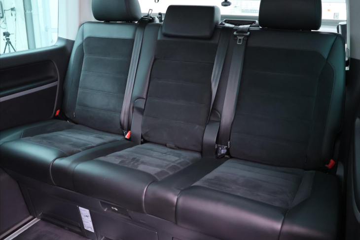 Volkswagen Multivan 2,0 TDI 146kW DSG CZ Highline 4x4