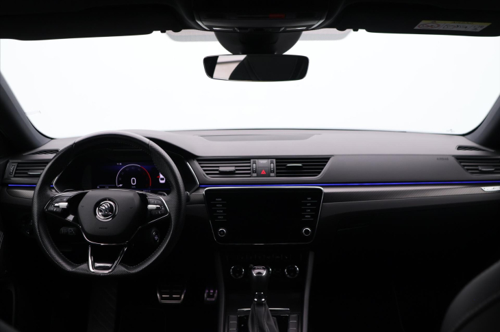 Škoda Superb 2,0 TDI 110kW SportLine DSG CZ
