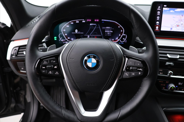 BMW Řada 5 2,0 530e xDrive Automat CZ DPH