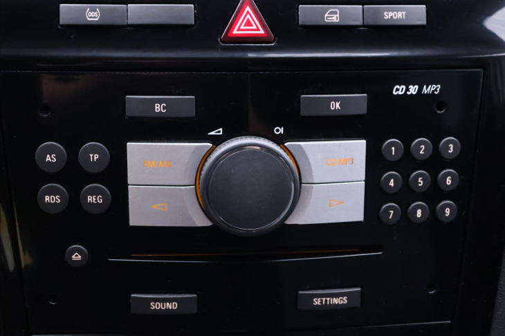 Opel Zafira 1,8 i 103kW Automat 7-Míst