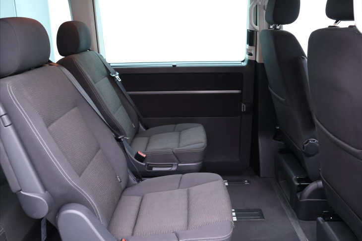 Volkswagen Multivan 2,0 TDI 150kW DSG 4M Serv.kn.