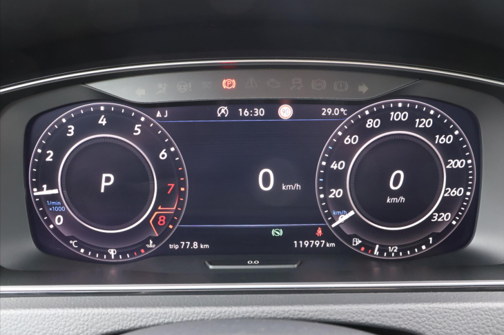 Volkswagen Golf 2,0 TSI 228kW 4M DSG Virtual R