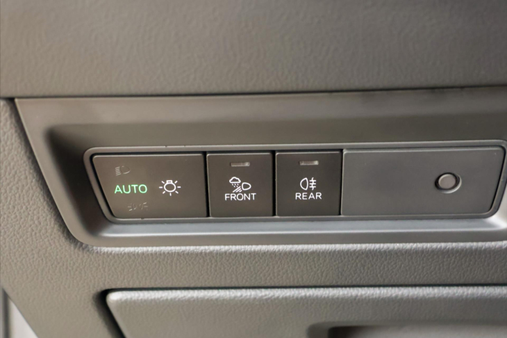 Volkswagen Touareg 3,0 TDI V6 210kW 4M CZ DPH