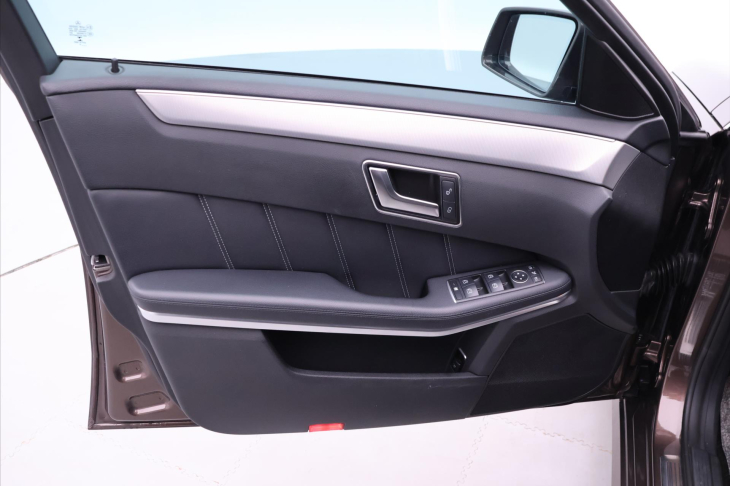 Mercedes-Benz Třídy E 3,0 350d 190kW 4Matic 1.Maj.