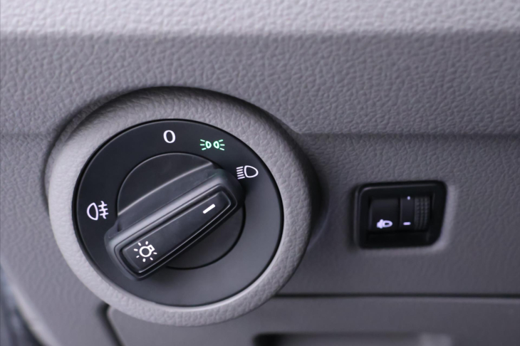 Volkswagen Transporter 2,0 TDI 110kW 6-Míst Long DPH