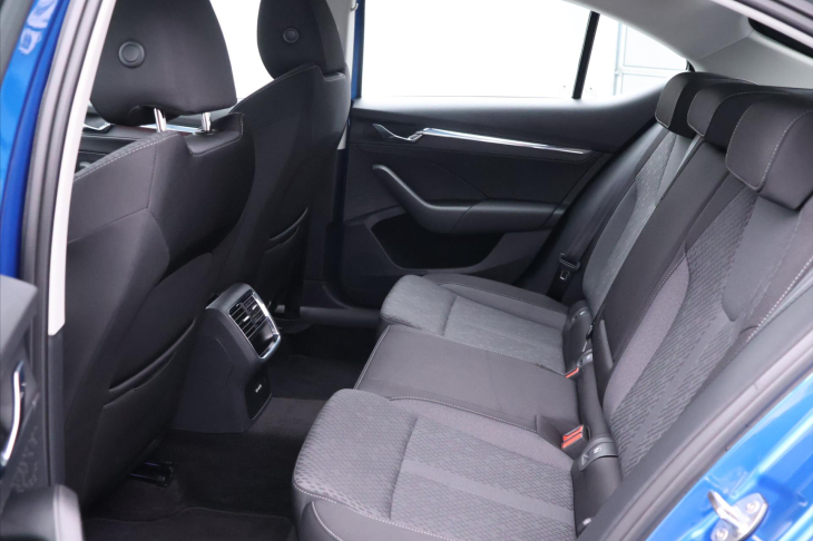 Škoda Octavia 2,0 TDI Style CZ Matrix DPH