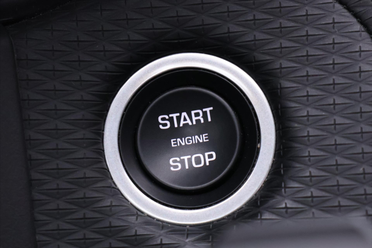 Land Rover Range Rover Velar 3,0 D 221 kW R-Dynamic SE