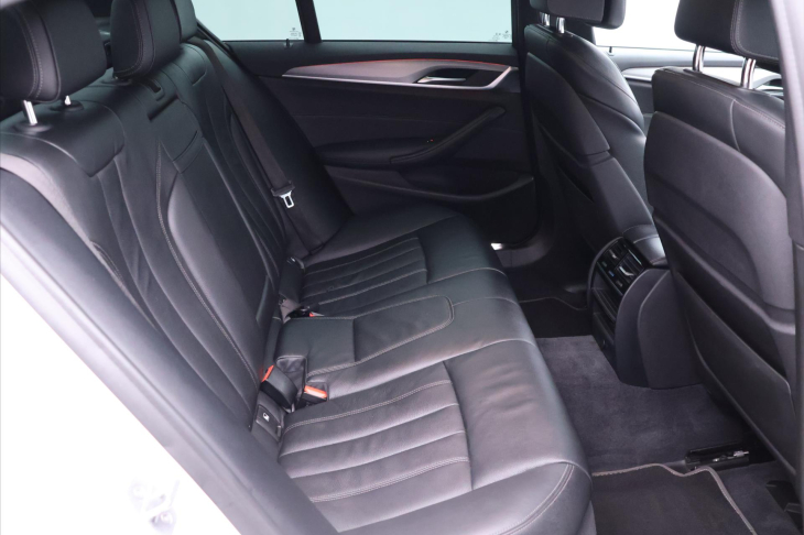 BMW Řada 5 3,0 540i xDrive Schnitzer DPH CZ