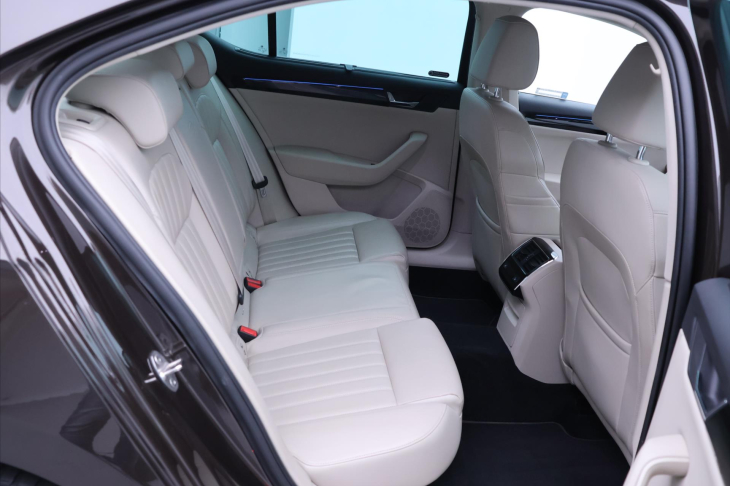 Škoda Superb 2,0 TDI 110kW L&K CZ