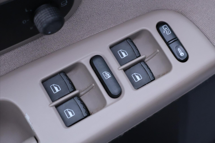 Volkswagen Sharan 2,0 TDI 103kW Exclusive 7-Míst