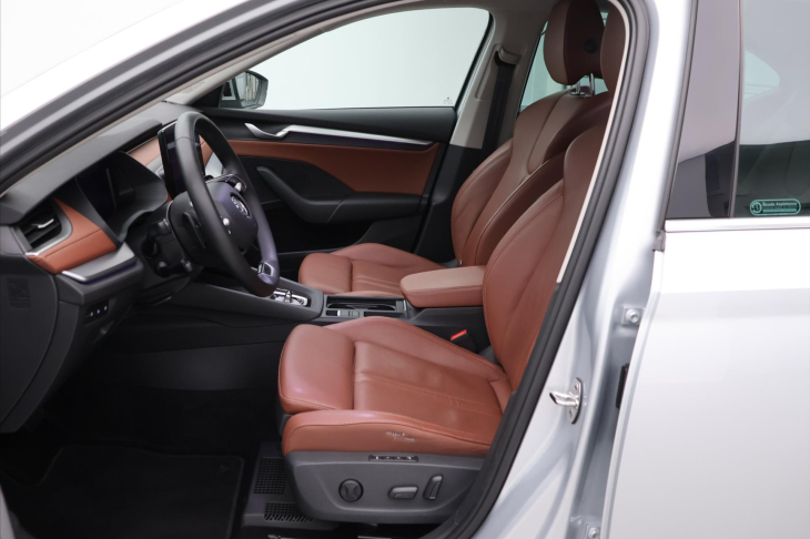 Škoda Octavia 2,0 TDI 110kW DSG Ultimate CZ