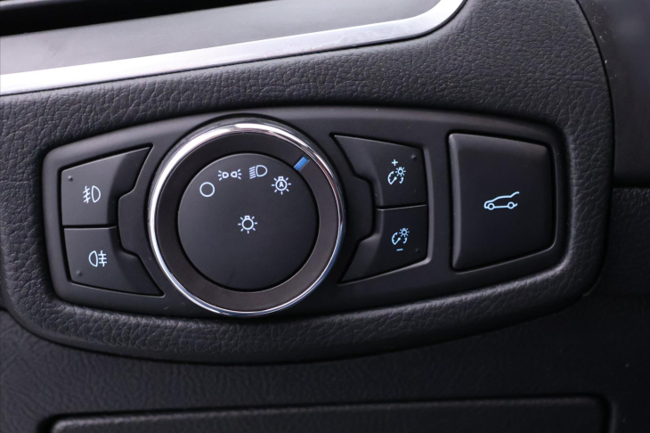 Ford S-MAX 2,0 TDCi 132kW Titanium