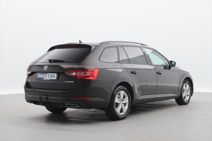 Škoda Superb 1,6 TDI 88kW Aut.klima Tažné