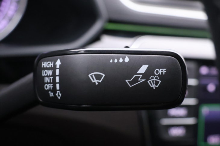 Škoda Superb 2,0 TDI 140kW L&K DSG 4x4 CZ