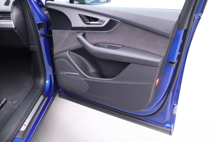 Audi Q7 3,0 TDI 200kW Quatrtro CZ DPH