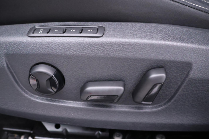 Škoda Superb 2,0 TDI 110kW Style DSG CZ DPH