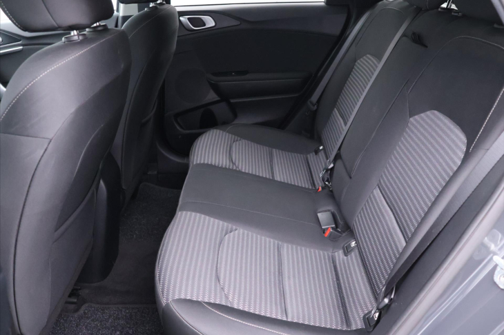 Kia Ceed 1,5 T-GDI 118kW Top Navi DPH