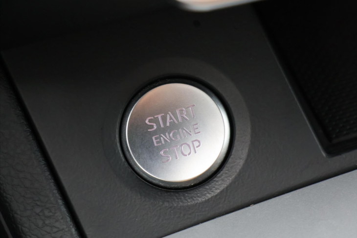 Audi Q5 2,0 40TDI S-line quattro DPH