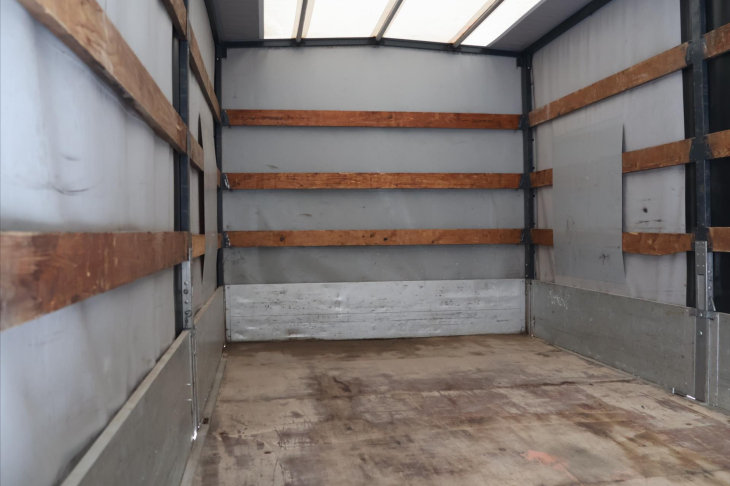 Peugeot Boxer 2,2 HDi 88kW L4H3 CZ 8 palet