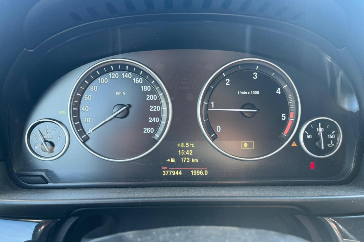 BMW Řada 5 2.0 520d 135kW STK 02/2028