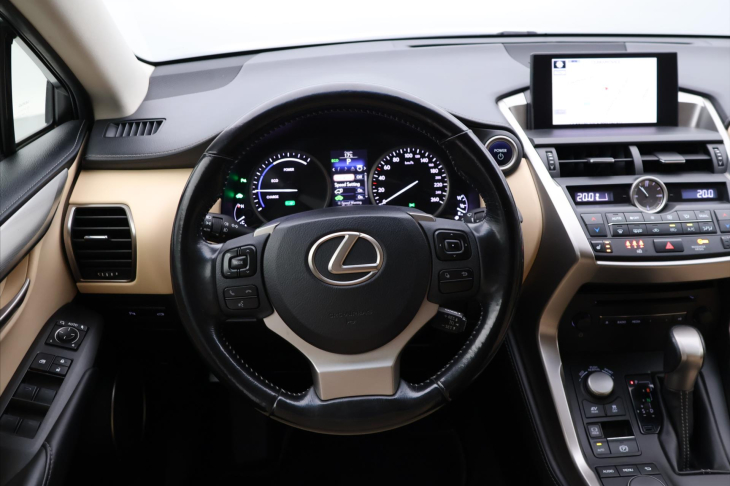 Lexus NX 300h 2,5 145kW 4WD Premium AUT
