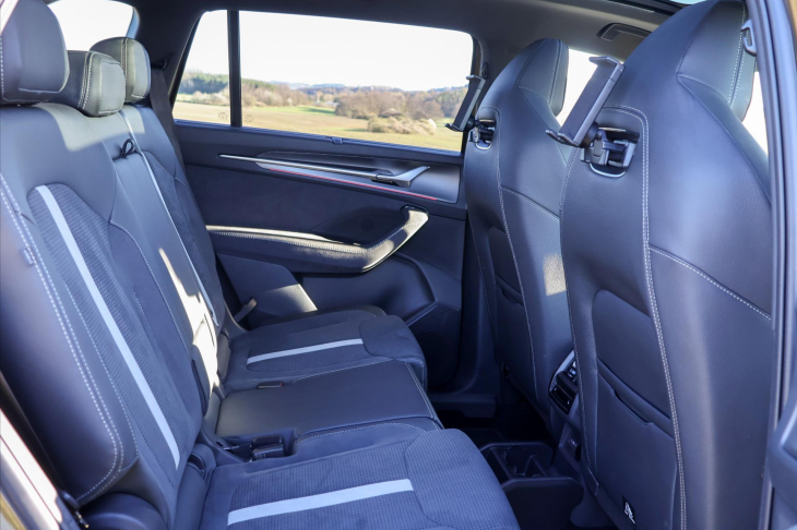 Škoda Kodiaq 2,0 TDI DSG 4x4 Sportline 7-Míst