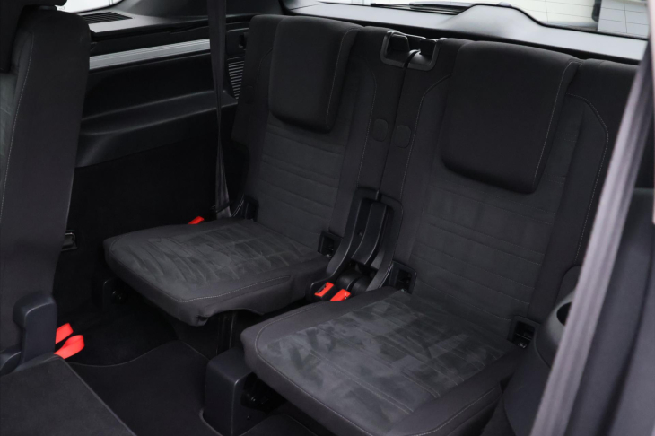 Volkswagen Touran 2,0 TDI 110kW DSG Highline 7M