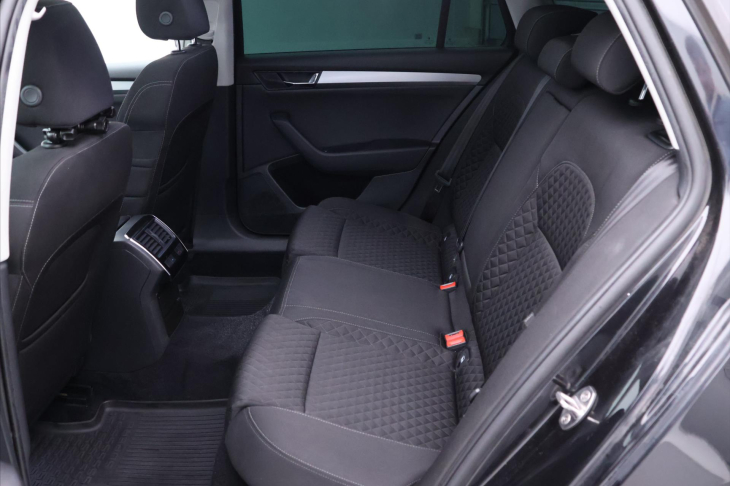 Škoda Superb 1,6 TDI DSG Style Panorama