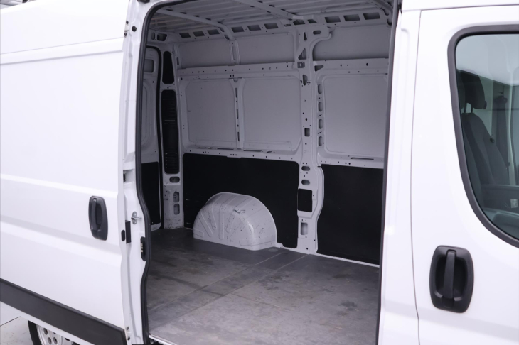 Opel Movano 2,2 CDTI 103kW L2H2 CZ 1.Maj DPH