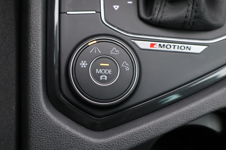 Volkswagen Tiguan 2,0 TDI Highline 4x4 DSG DPH