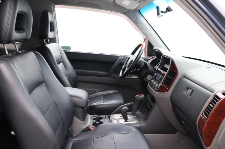 Mitsubishi Pajero 3,2 118kW 4x4 Automat Tažné