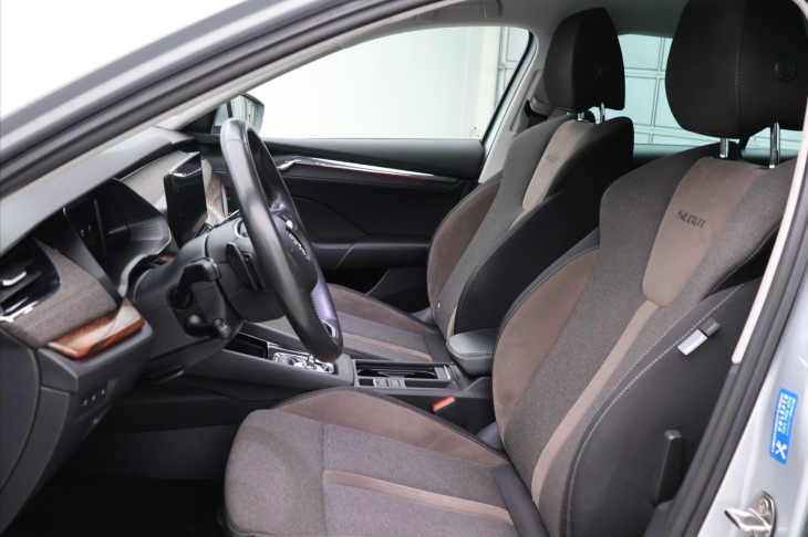 Škoda Octavia 2,0 TDI DSG 4x4 CZ Scout DPH