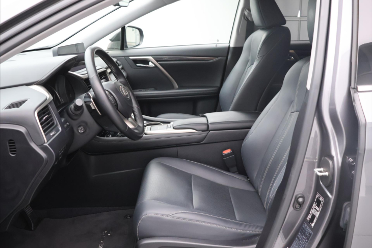 Lexus RX 2,0 300 4x4 CZ 1.Maj. DPH