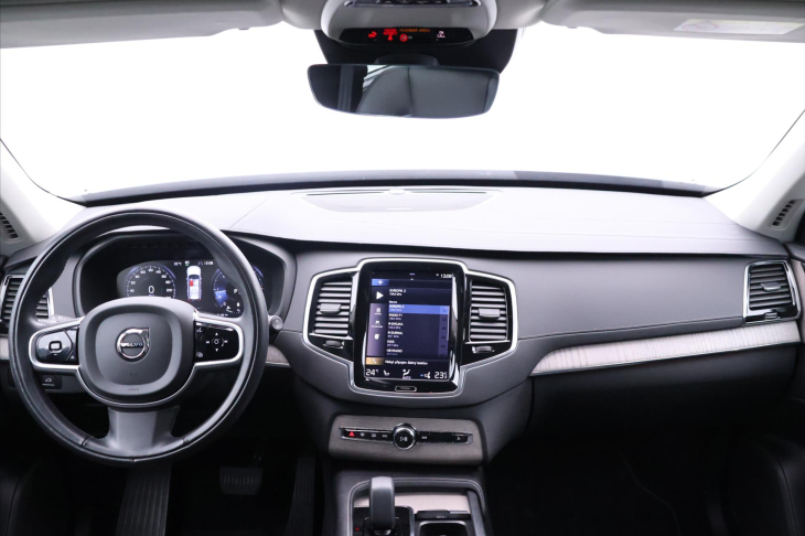 Volvo XC90 2,0 B5 AWD 173kW 1.Maj DPH CZ