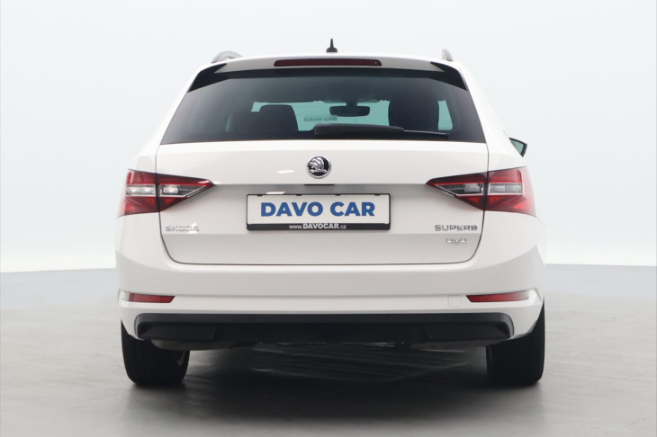 Škoda Superb 2,0 TDI 140kW DSG 4x4 CZ