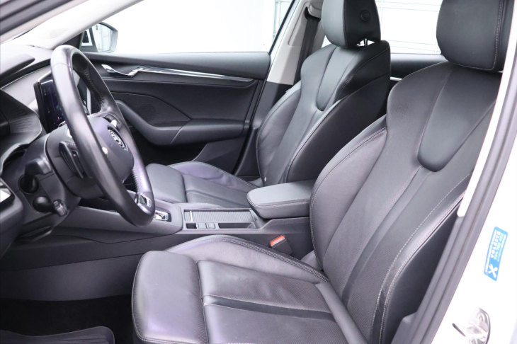 Škoda Octavia 2,0 TDI DSG Style Kůže Matrix