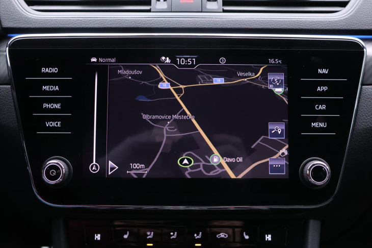 Škoda Superb 2,0 TDI DSG Sportline CZ 1.Maj