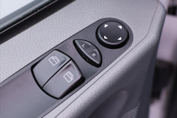 Mercedes-Benz Vito 3,0 120CDI 150kW V6 Automat